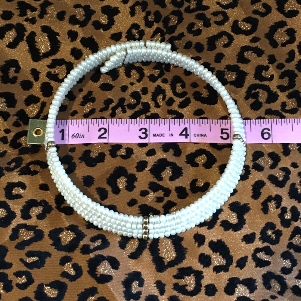 Pearl choker with 14k gold spacers. - Picture 8 of 8